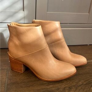 Women's Nisolo Tan Ankle Boots